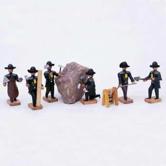Bergleute vor Ort - 6 Bergleute mit Haspel 